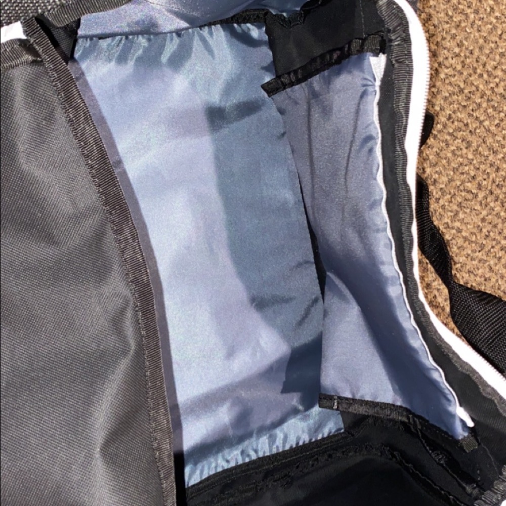 Adidas duffel bag - Picture 4 of 5
